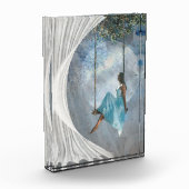 ブランコに青いドレスを着た女性 フォトブロック (左)