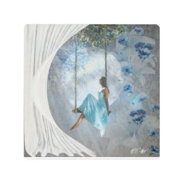 ブランコに青いドレスを着た女性 メタルプリント