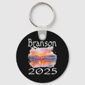 ブランソン2025マッチングファミリーバケーショングループゲタワ キーホルダー (正面)