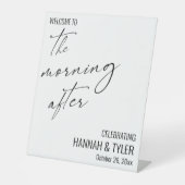 ブランチモダン後の朝へようこそ 台座サイン (正面)