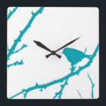 ブランチ上の鳥シルエット_ターコイズ スクエア壁時計<br><div class="desc">私はアリゾナのセドナで、友達がキルト屋を出るのを待っていた（彼らは永遠にそこにいた）。そして私はブルーバードの群れ – と私は群れを意味する。私はカメラを手に取ってクリック始め遠くにた。僕が撮った考え写真の一つは、枝の中の写真だった。もちろん私がレンタルの家に戻る得と、私は完全に失望し、曇り空のバックライティングのためにブルーバードの特徴が見えなかった…写真を削除しなかった理由は私を超えている – しかし、私は見て、私はメモリを同じように"シルエットのアートワークに変えることができまカッコいいすカッコいい。PMS描写グカッコいいレイ5.</div>