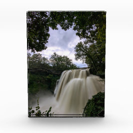 ブランディワインの秋が春の朝に鳴る フォトブロック