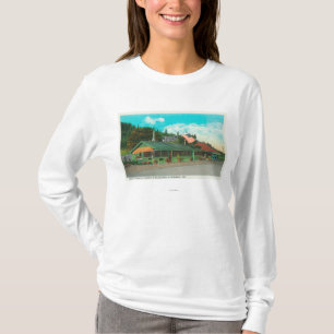 ブランドのBBQのレストランの外観 Tシャツ