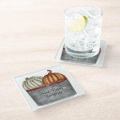 ブリキのバスケットに入ったオレンジと白のカボチャ ガラスコースター (アングル)