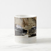 "ブリキ板モデルキャデラック。" コーヒーマグカップ (中央)