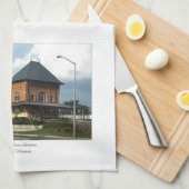 ブリストルトレインステーションブリストルバージニア キッチンタオル (四つ折り)