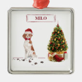 ブリタニおもしろいスのクリスマス犬と木 メタルオーナメント (正面)