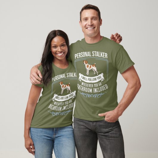 ブリタニフランスのースパニエル犬パピズオーナー恋人 Tシャツ (ユニセックス)