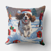ブリタニースパニエル犬クリスマスフェスティバルスノーシーン クッション (正面)