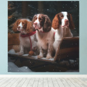 ブリタニースパニエル犬スノウィースリークリスマスデコール キャンバスプリント (インサイチュ (ウッドフロア))