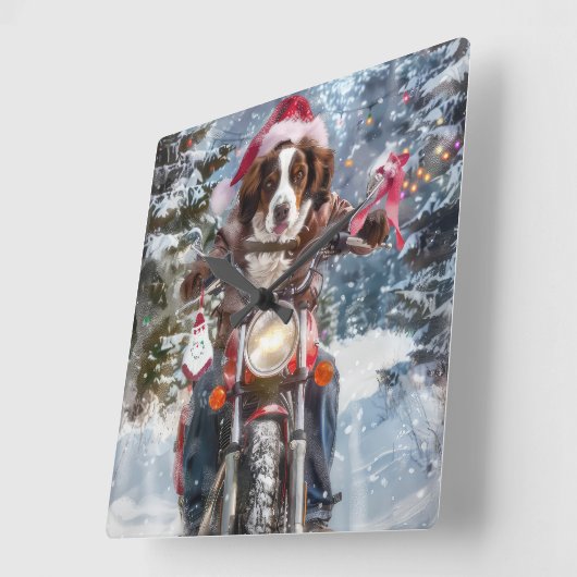 ブリタニースパニエル犬ドッグオートバイクリスマスに乗る スクエア壁時計 (傾斜)