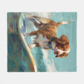 ブリタニースパニエル犬ビーチ絵画サーフィン フリースブランケット (正面(横))