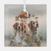 ブリタニースパニエル犬、鳥への情熱 ガラスオーナメント (正面)