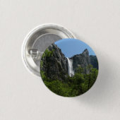 ブリダルヴェール滝ズアットヨセミテ国立公園 缶バッジ (正面&裏面)