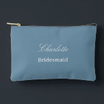 ブリッエレガントドメイドダスティブルーアクセサリーポーチ アクセサリーポーチ<br><div class="desc">Bridesmaid Dusty Blue Accessories Pouch，お申し込み先にエレガントは、オンラインのパーソナライズテンプレートを使用して、Bridesmaidの名前をパーソナライズしてください。パーソナル化テンプレートは、カートに追加する前に関連するデザインを適宜変更することにより、メイド・オブ・オーナー（花嫁付き添い人）などの他のゲストロール用に文字をパーソナライズするために容易に使用され結婚る。どのもし文字のフォントサイズも変更したい場合は、ご注文の前に「デザインツールを使って編集クリック」を「更に」に変更してカスタマイズ下さい。</div>