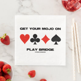 ブリッジにモジョ遊ーを持って4枚のカードスーツ