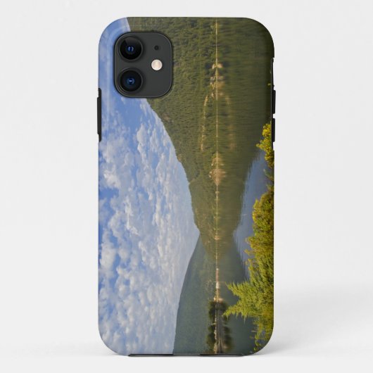 ブリティッシュコロンビア州ネルソンのクートニー湖 Case-Mate iPhoneケース (裏面)