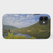 ブリティッシュコロンビア州ネルソンのクートニー湖 Case-Mate iPhoneケース (裏面(横))