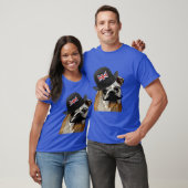 ブリティッシュブルドッグとボウリングをする人、 クリケットの投手ハット Tシャツ (ユニセックス)