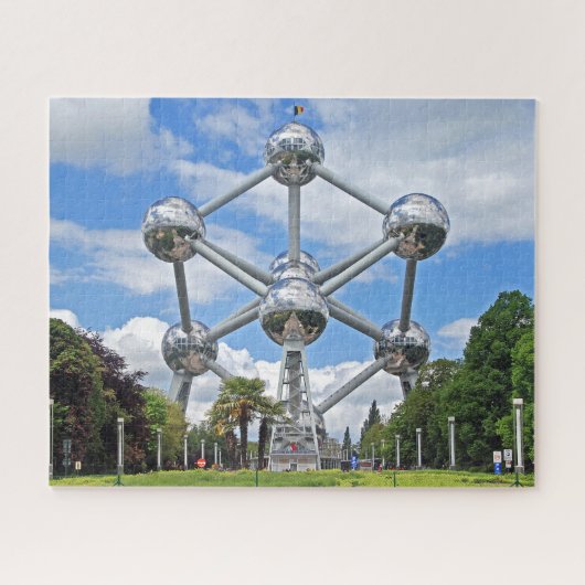 ブリュッセル。 Atomium. ジグソーパズル (横)