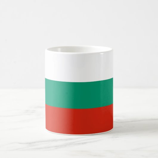 ブルガリア国旗を掲げたマグカップ コーヒーマグカップ (中央)