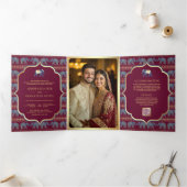 ブルガンディネイビーブルー金ゴールドゾウインディアン結婚ズ 三つ折り招待状 (内部)