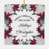 ブルガンディホワイトポインセティアス初めてのクリスマス 婚約した セラミックオーナメント (裏面)