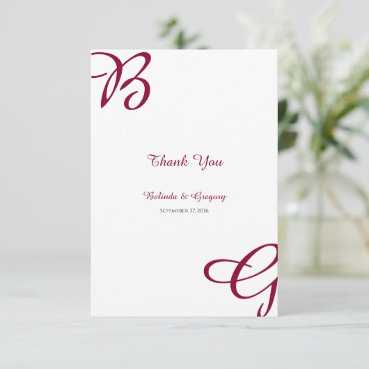 ブルガンディマルーンイニシャル秋秋の結婚式 サンキューカード (スタンド正面)