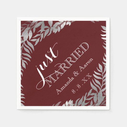 ブルガンディマルーンフローラグレイたった今結婚しました スタンダードカクテルナプキン (正面)