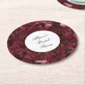 ブルガンディレッドフローラブライダルシャワー ラウンドペーパーコースター (アングル)