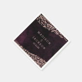 ブルガンディワイン&バラ金ゴールドモノグラム結婚ズ スタンダードカクテルナプキン (角)