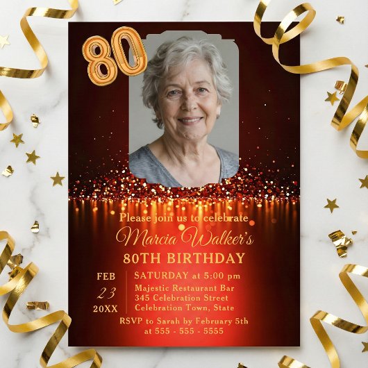 ブルガンディーレッドとゴールドのラメ 80歳の誕生日フォト 招待状