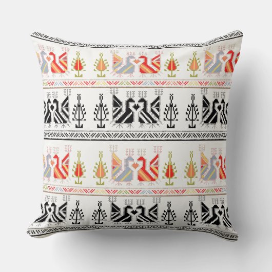 ブルガ伝統的リアフォークアートパターン クッション (正面)