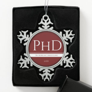 ブルゴンディの卒業式白人名PhD スノーフレークピューターオーナメント