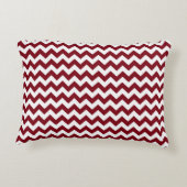 ブルゴーニウエットシェブロンブルゴーニエクローバー3モノグラム アクセントクッション (裏面)