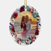 ブルゴーニモダンー海軍フローラ私たちの初めてのクリスマス セラミックオーナメント (右)