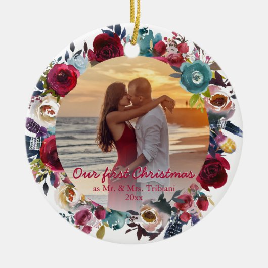 ブルゴーニモダンー海軍フローラ私たちの初めてのクリスマス セラミックオーナメント (正面)