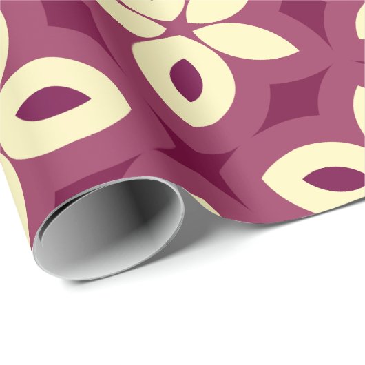 ブルゴーニュとクリームの幾何学的な花の模様 ラッピングペーパー (ロールコーナー)