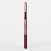 ブルゴーニュとバラ金ゴールドスパークリーモノグラムの Case-Mate iPhoneケース (裏面/右)