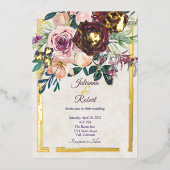 ブルゴーニュとピンクのフローラ予算結婚の 箔招待状 (正面)