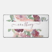 ブルゴーニュとピンクの水色のフローラ パーソナライズされた デスクマット (正面)