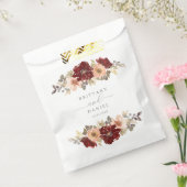 ブルゴーニュとピーチ結婚フローラ フェイバーバッグ (封をした状態)