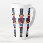 ブルゴーニュとブルーナツクラッカーとドラム カフェラテマグ (右アングル)