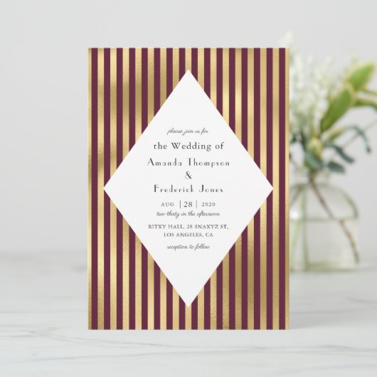 ブルゴーニュと金ゴールドパリをテーマ結婚にした 招待状 (スタンド正面)