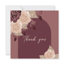 ブルゴーニュエレガントー輝く水の色のバラの結婚