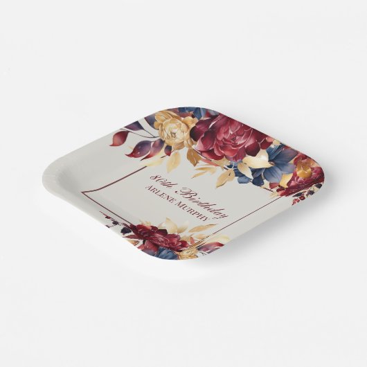 ブルゴーニュバラと海軍80誕生日 ペーパープレート (傾斜あり)
