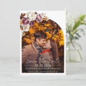 ブルゴーニュフローラアーチフォトウェディング日付を保存 招待状 (スタンド正面)