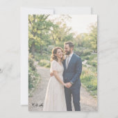 ブルゴーニュレッドのバラとゴールドの幾何学模様の結婚式招待状 招待状 (裏面)