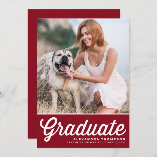 ブルゴーニュレトロはっきりしたタイポグラフィ写真卒業 招待状 (正面/裏面)