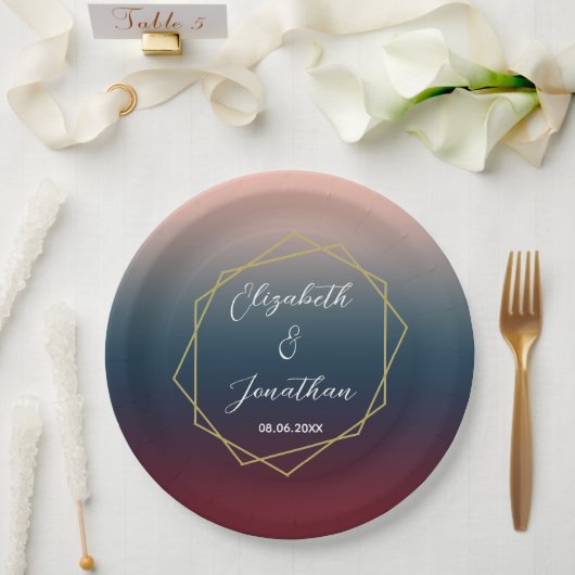 ブルゴーニュ海軍グラデーション赤面幾何結婚の ペーパープレート (ウェディング)